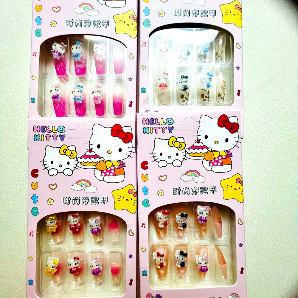 Hello Kitty Nails - Picture 1 of 5